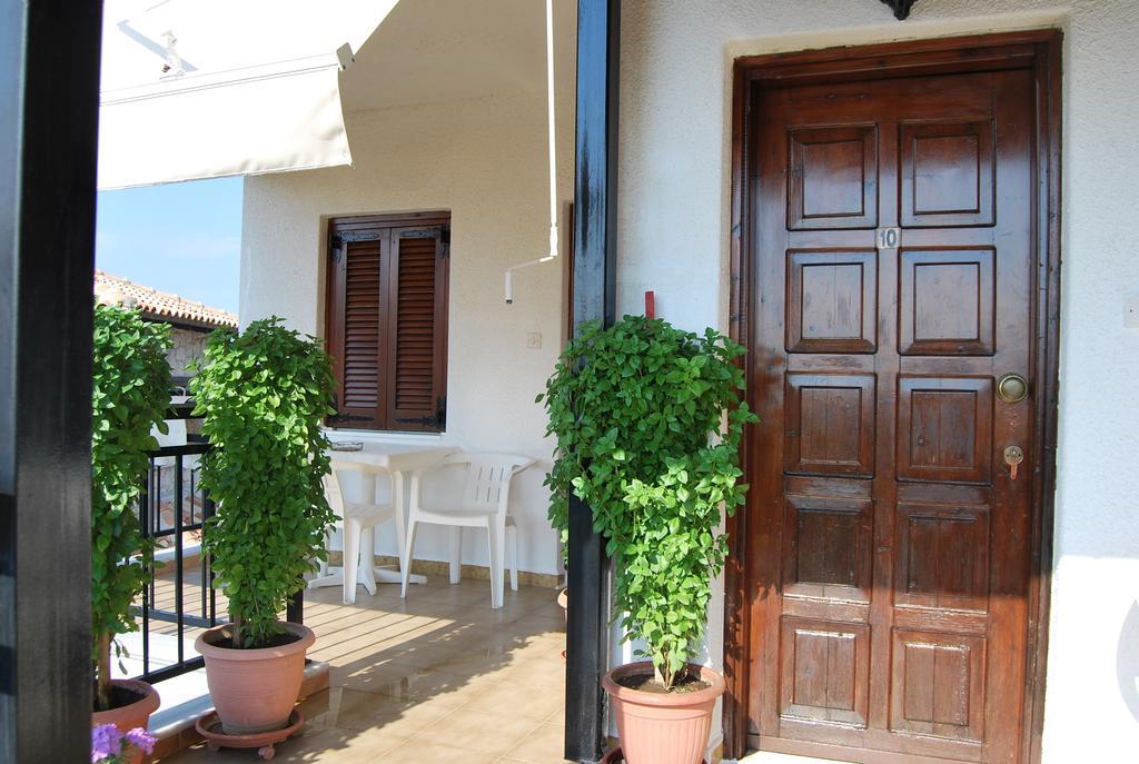 Studio Nastasia Áfitos Exterior foto