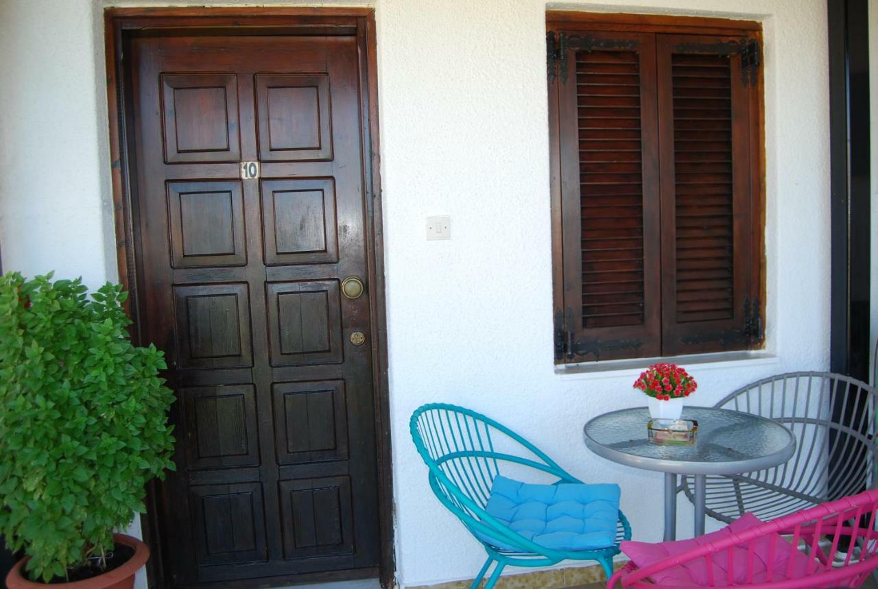 Studio Nastasia Áfitos Exterior foto
